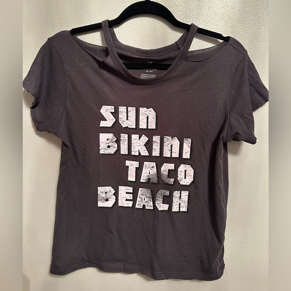 American Eagle shoulder cut out shirt NWOT